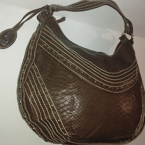 L@@K! Beautiful NWOT red by Marc Ecko Large Studded Round slouch hobo - Picture 6 of 16